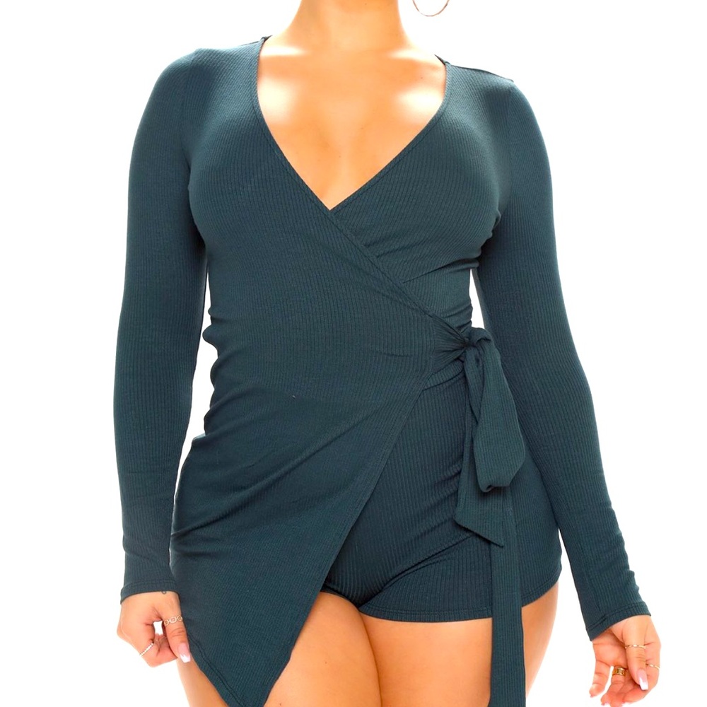 Beautiful hunter green romper